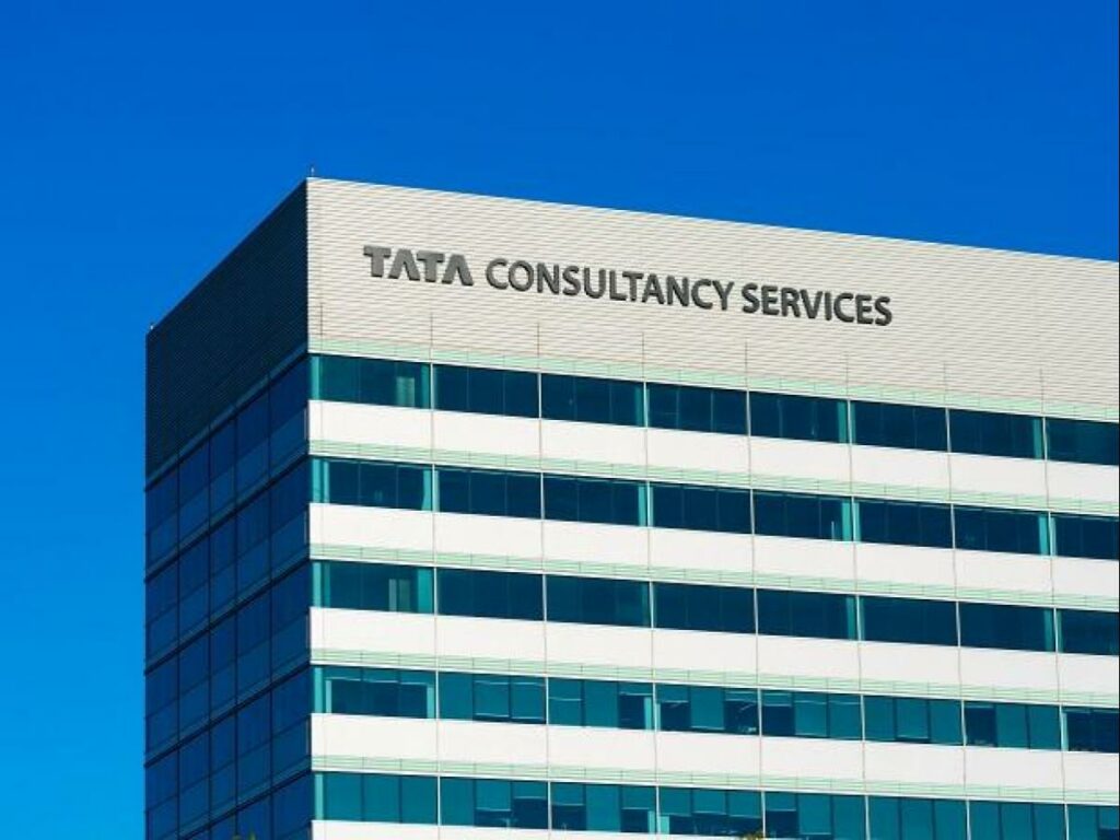 TCS share price edges higher in front of Q2 results; dollar revenue development, deal wins in target